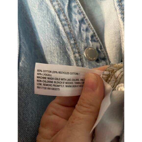 NWT Universal Thread Size 14 Sleeveless Cropped Light Wash Denim Jumpsuit - Picture 5 of 6